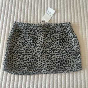 Zara Black and Gray Leopard Print Skirt